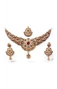 Souprava šperků bollywood za super cenu zlatá barva s fuchsiovou ks1915