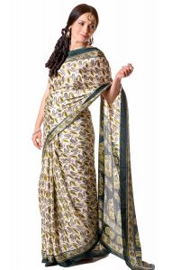 Klasické saténové sárí z Indie v8618